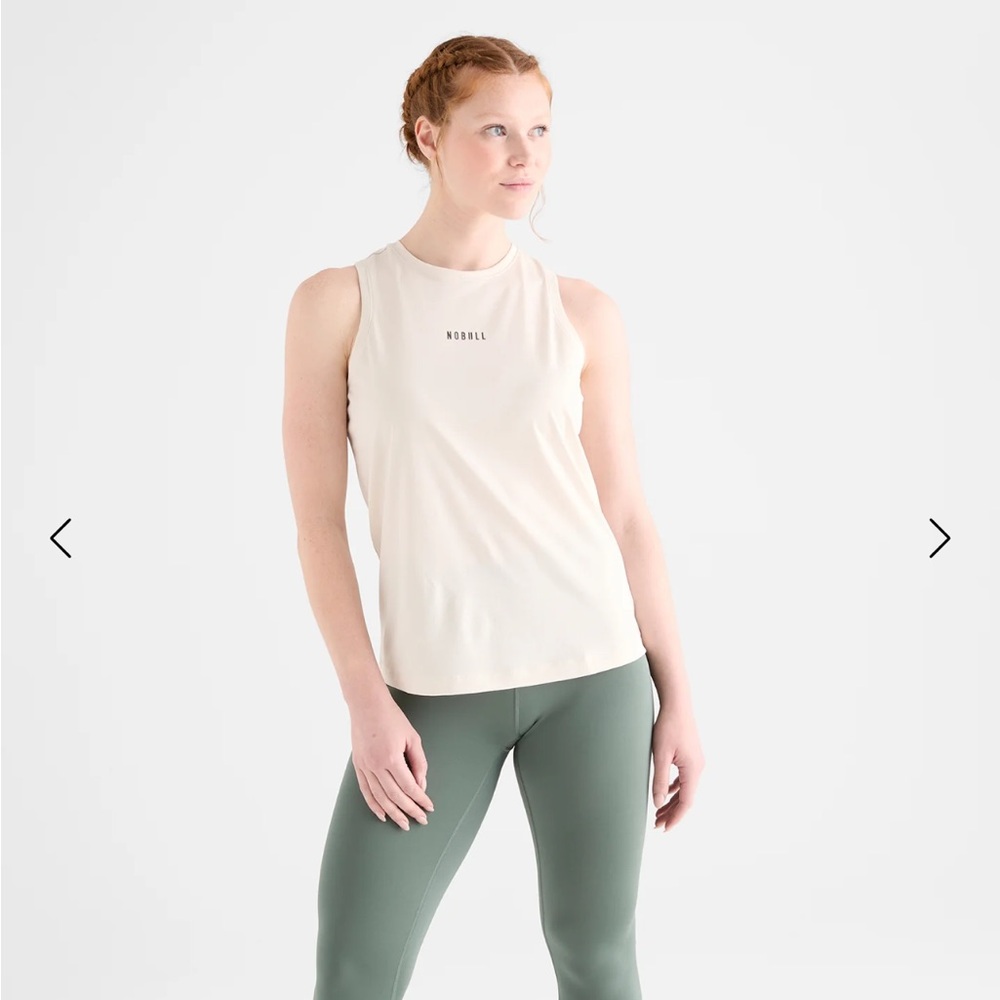 NWOT Nobull Women's Deltapeak® Micro Textured Tank